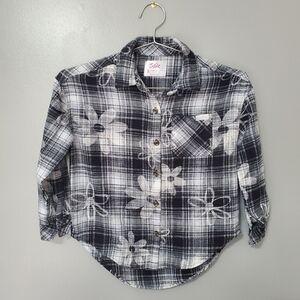 5/$25 Justice Black and White Floral Plaid Oversize Shirt Girls Size Small (7-8)
